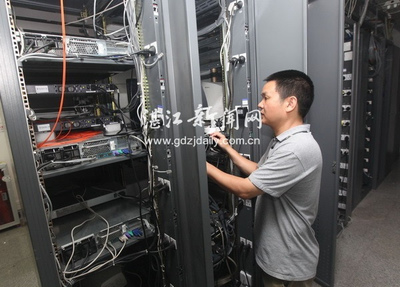 電信工匠盧華立 以“釘子精神”鉆出技術(shù)新高度